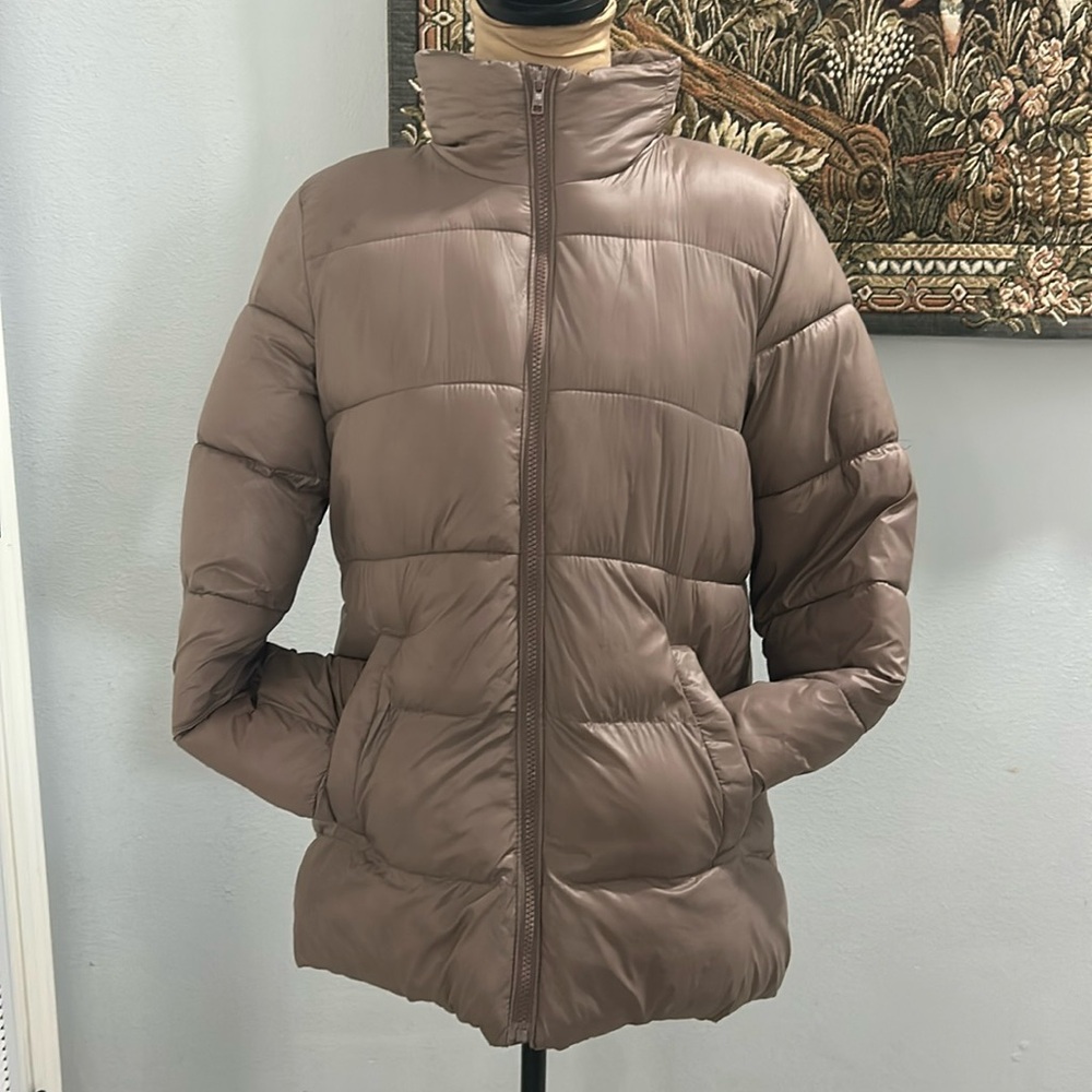 Old Navy‎ Full Zip Puffer Jacket. Size M - Picture 3 of 14